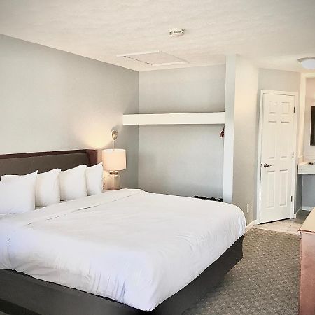 Empire Lakeshore Inn Kültér fotó