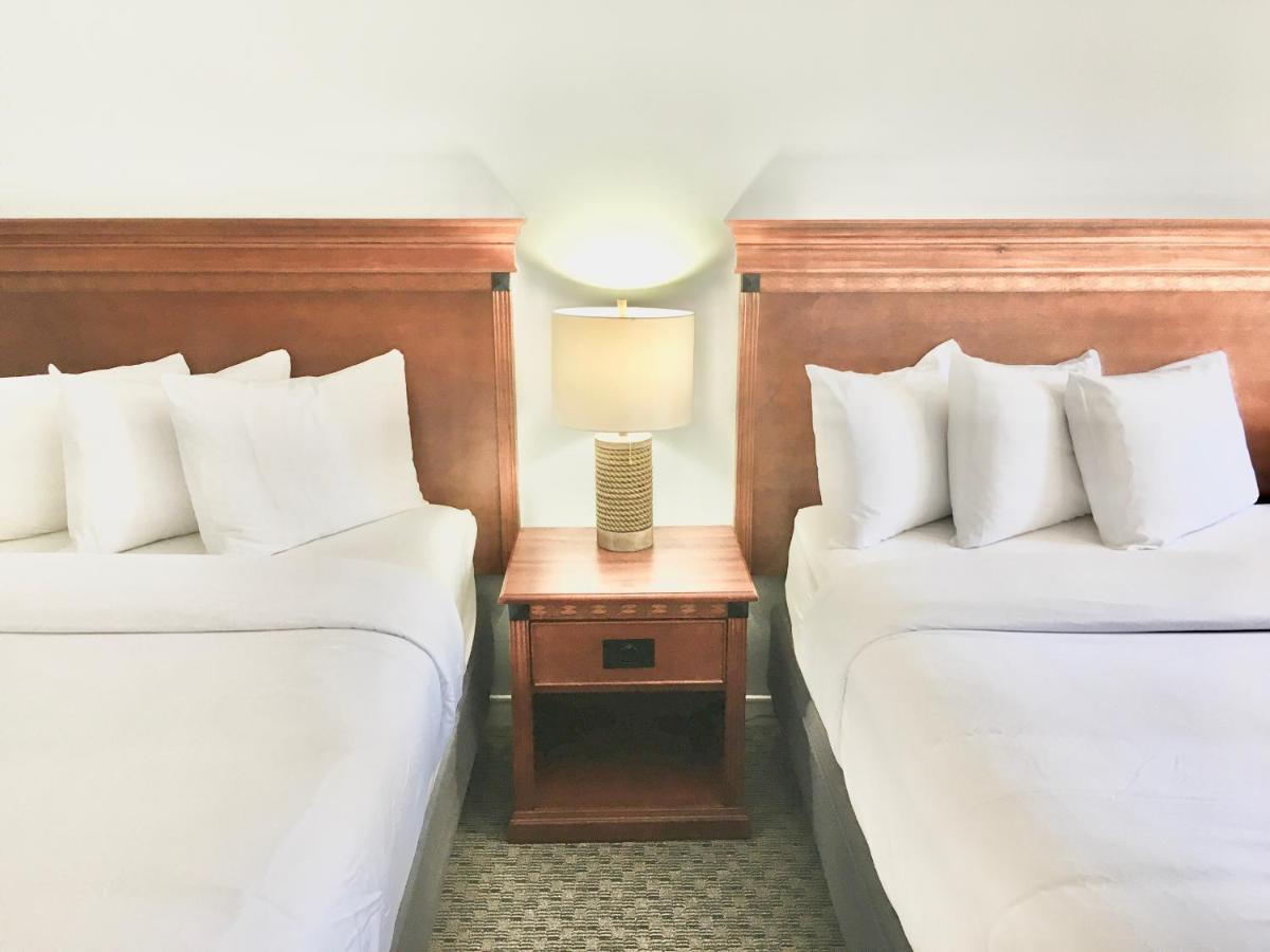 Empire Lakeshore Inn Kültér fotó