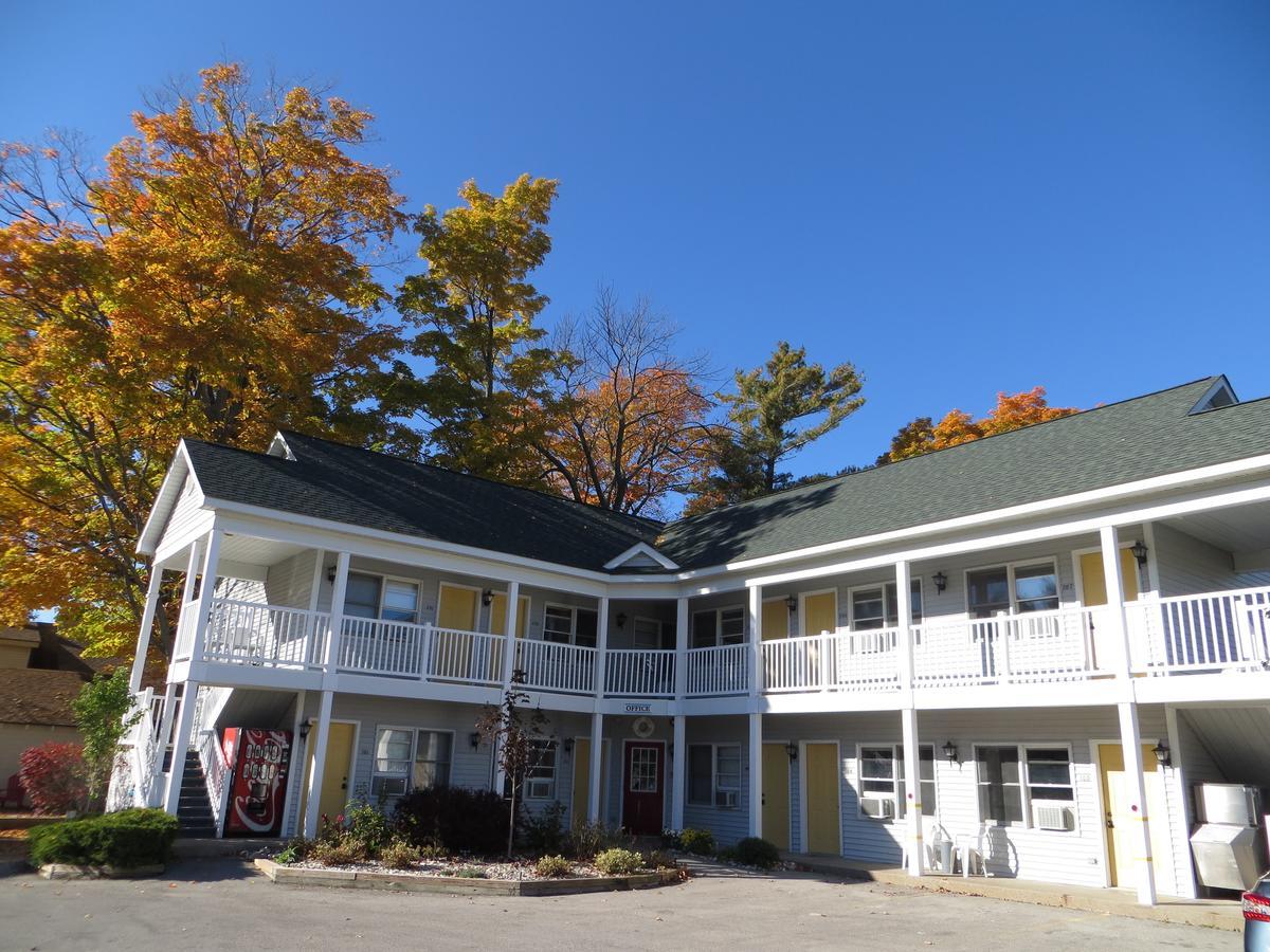 Empire Lakeshore Inn Kültér fotó