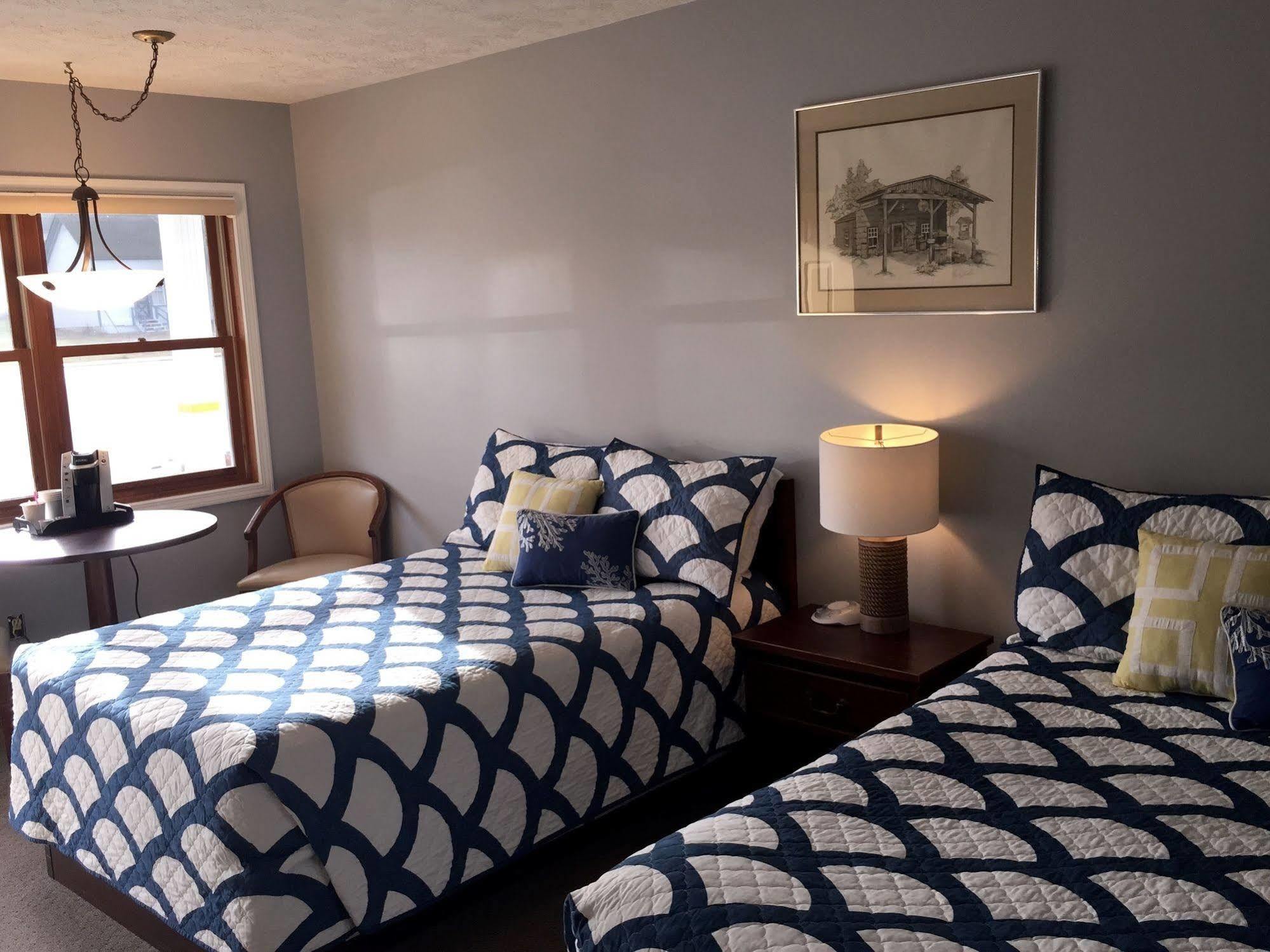 Empire Lakeshore Inn Kültér fotó