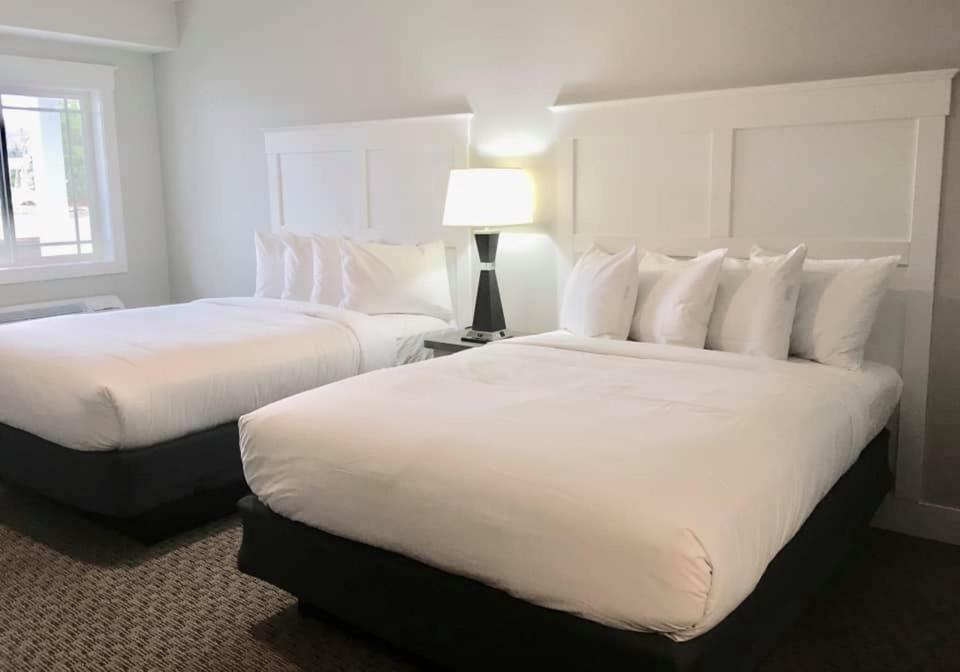 Empire Lakeshore Inn Kültér fotó